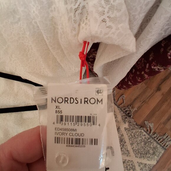 Sexy Dress - Picture 3 of 3